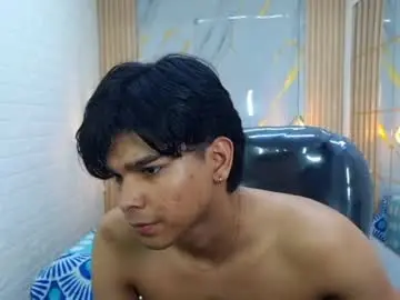 Chaturbate Live Sex of rau_22