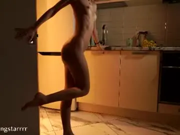 Chaturbate Live Sex Cam of shiningstarrr