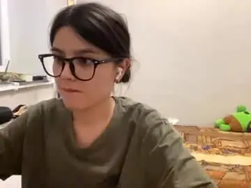 Chaturbate Live Sex Cam of shontagrabowski