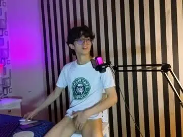 Chaturbate Adult Webcam of twink_sebas7