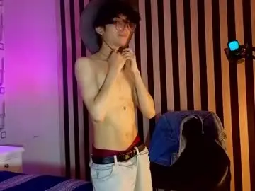 Chaturbate Nude Webcam of twink_sebas7