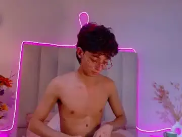 Chaturbate Free Porn Cam of twink_sebas7