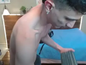 Chaturbate Adult Video Chat of felipefriendly