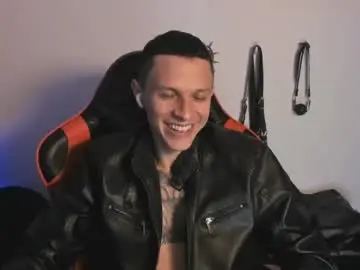 Chaturbate Free Porn Cam of masterdave7