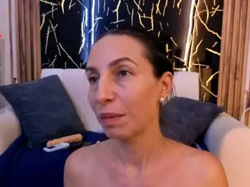 Chaturbate Sex Cam of starlight_mature23_aws