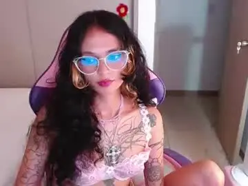 Chaturbate Live Sex of bluee_v