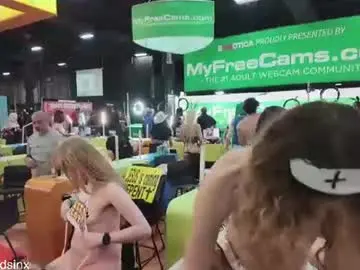 Chaturbate Adult Video Chat of carriemadsin