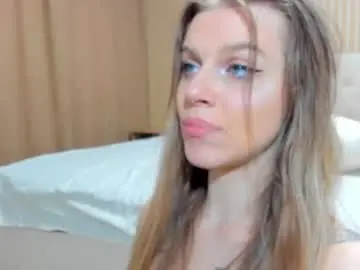 Chaturbate Live Porn of mila_polly_and_forester
