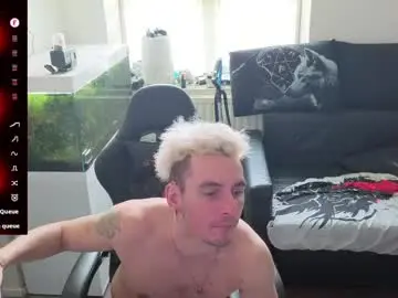 Chaturbate Free Porn Cam of rayzel_white