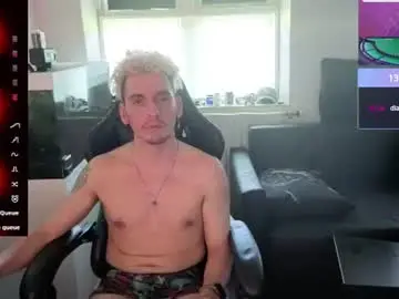 Chaturbate Sex Cam of rayzel_white