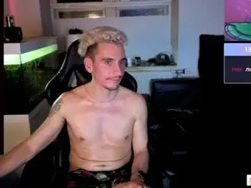 Chaturbate Adult Video Chat of rayzel_white