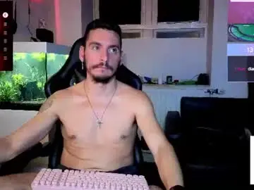 Chaturbate Live Sex Cam of rayzel_white