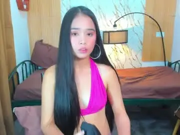 Chaturbate Live Sex Cam of yummy_zie