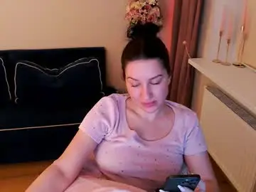 Chaturbate Free Porn Cam of heaven_chloe