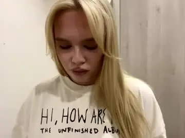 Chaturbate Nude Webcam of magdaleithiser