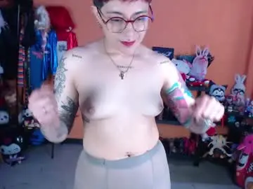 Chaturbate Live Sex Cam of missmia2