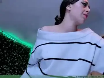 Chaturbate Live Sex Cam of vickyjackson_