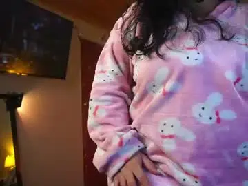 Chaturbate Best live sex cam show of coraline_latin