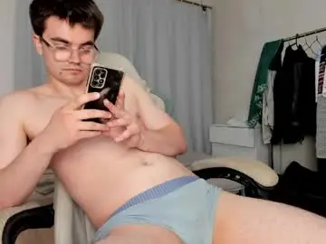 Chaturbate Live Sex Cam of jame_flow
