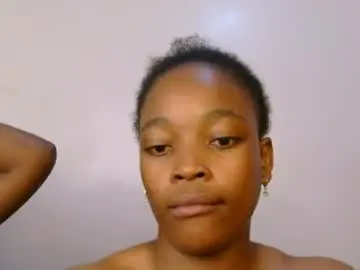 Chaturbate Live Sex Cam of ashrine_