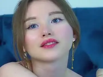 Chaturbate Live Sex Cam of keiraace