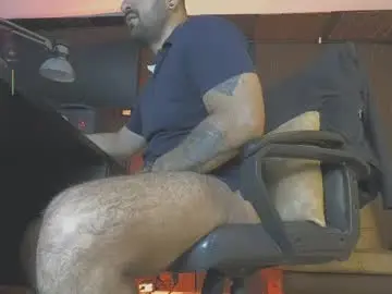 Chaturbate Live Sex Cam of leon_1717
