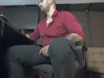 Chaturbate Live Sex of leon_1717