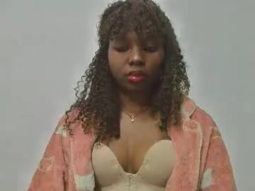 Chaturbate Free Live Porn of rosalinda933