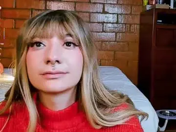 Chaturbate Live Sex Cam of annycolin