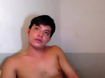 Chaturbate Live Sex Cam of yourasian_bradley