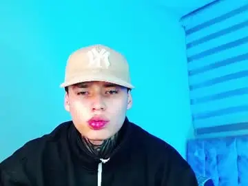 Chaturbate Nude Webcam of _justinmoon2