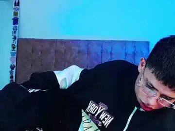 Chaturbate Adult Video Chat of _justinmoon2