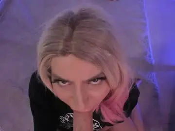 Chaturbate Best live sex cam show of cyberzoe