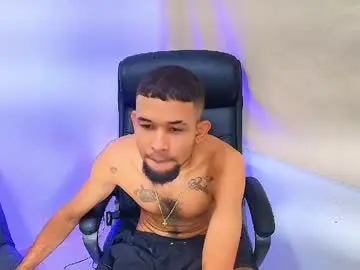 Chaturbate Adult Video Chat of enyel_100
