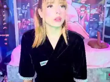 Chaturbate Live Porn of nena_cupcake_