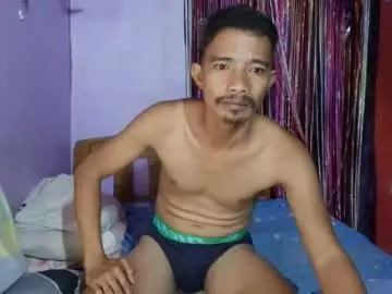 Chaturbate Nude Webcam of raffyhardcock4u