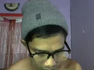 Chaturbate Nude Webcam of raffyhardcock4u