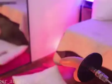 Chaturbate Live Sex Cam of viollettebylyly