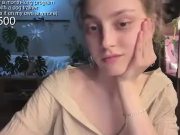 Chaturbate Live Porn of holydori