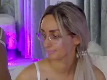 Chaturbate Sex Cam of isabelleethan