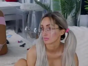 Chaturbate Best live sex cam show of isabelleethan