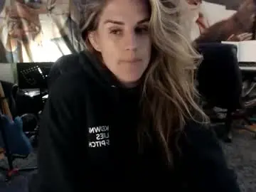 Chaturbate Live Porn of katiecutie_5