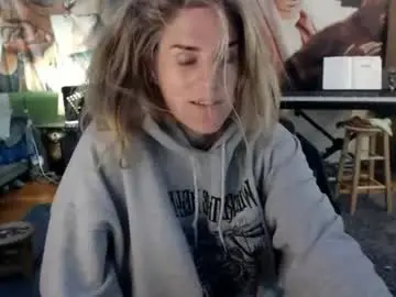 Chaturbate Live Sex Cam of katiecutie_5