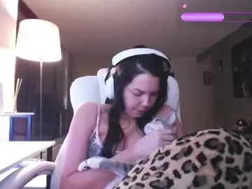Chaturbate Free Porn Cam of tinykylie