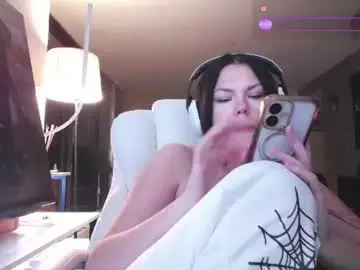 Chaturbate Adult Video Chat of tinykylie