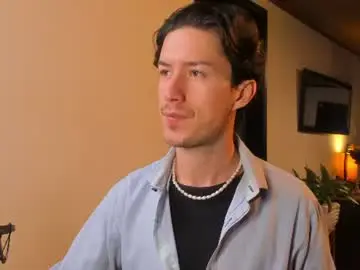 Chaturbate Free Live Porn of adrianwilliams_