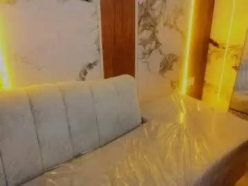 Chaturbate Best live sex cam show of red_lov_v