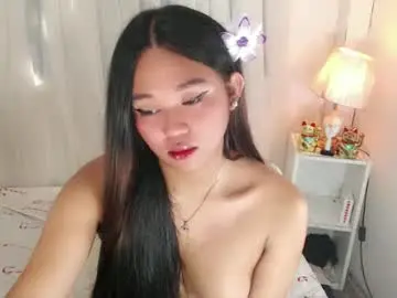 Chaturbate Live Sex of binnie_katchins