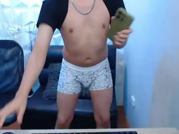 Chaturbate Nude Webcam of elliot_03