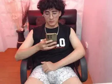Chaturbate Sex Chat of elliot_03